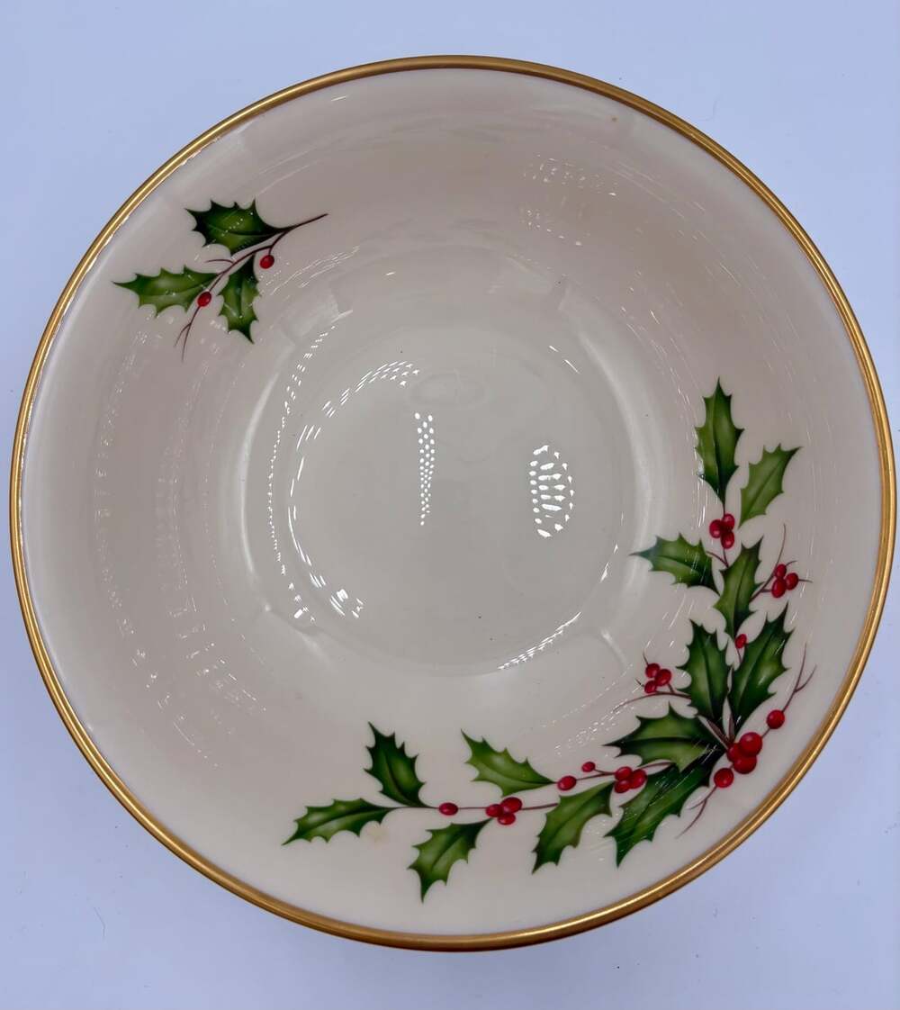 Lenox “Holiday” Holly & Berry 9.5” Serving Bowl | Christmas Vegetable Bowl